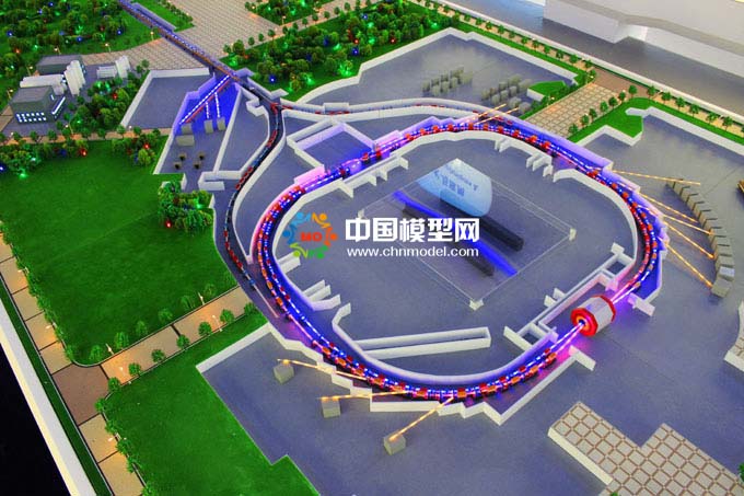 電子對撞機模型