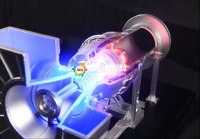 航天發(fā)動機模型