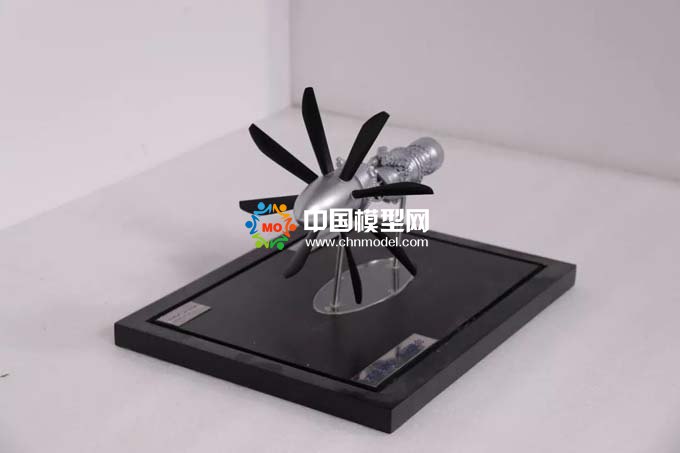 航天發(fā)動機模型