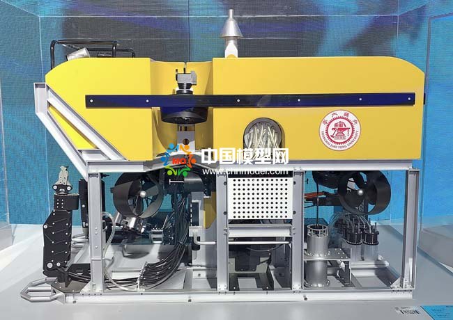 海龍水下機器人模型